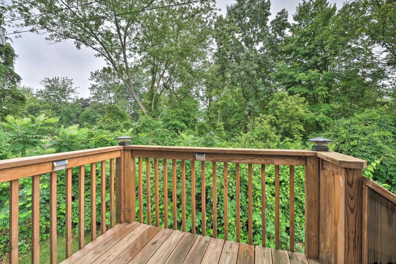 Benton Harbor Apt With Balcony And Shared Fire Pit Εξωτερικό φωτογραφία