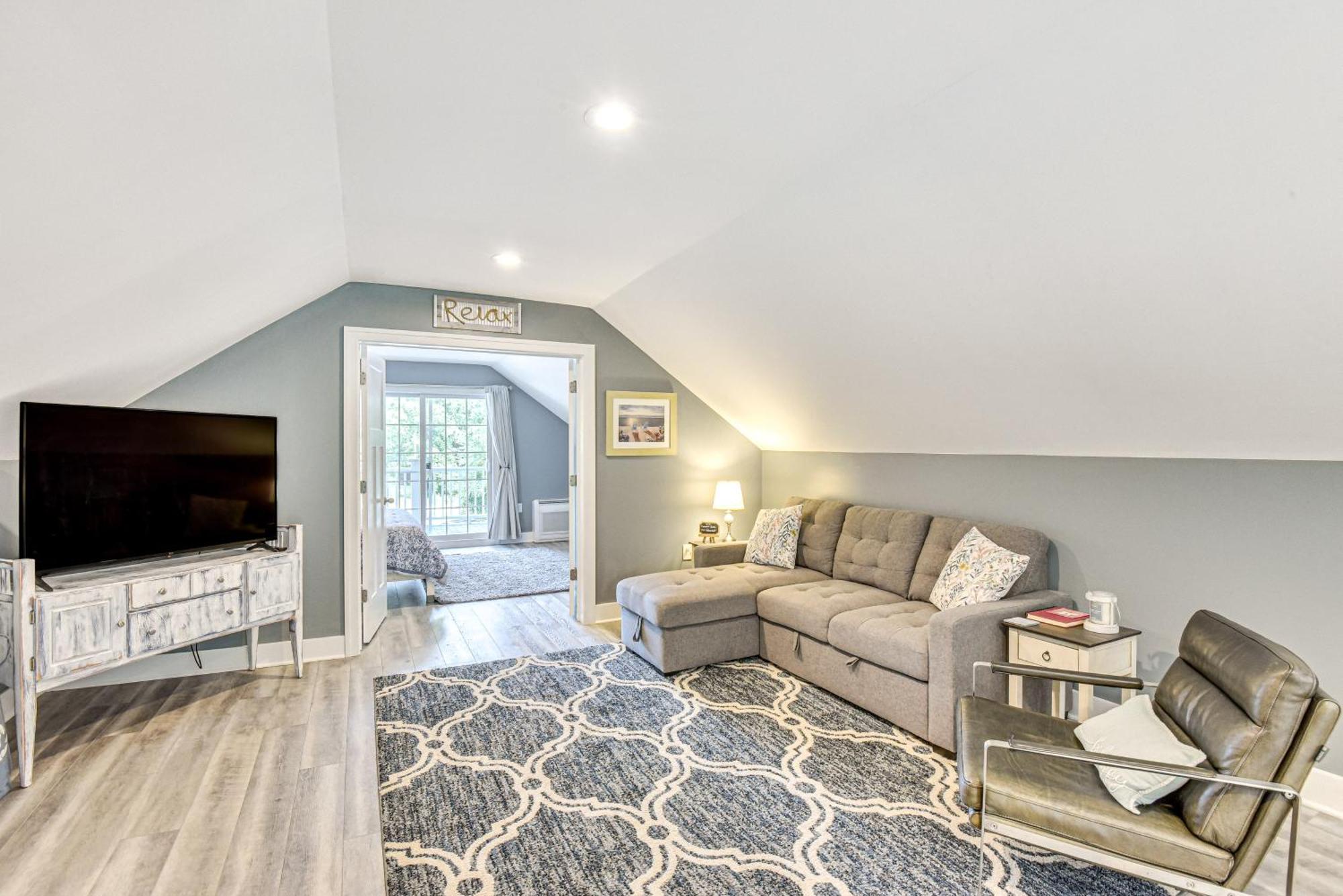 Benton Harbor Apt With Balcony And Shared Fire Pit Εξωτερικό φωτογραφία
